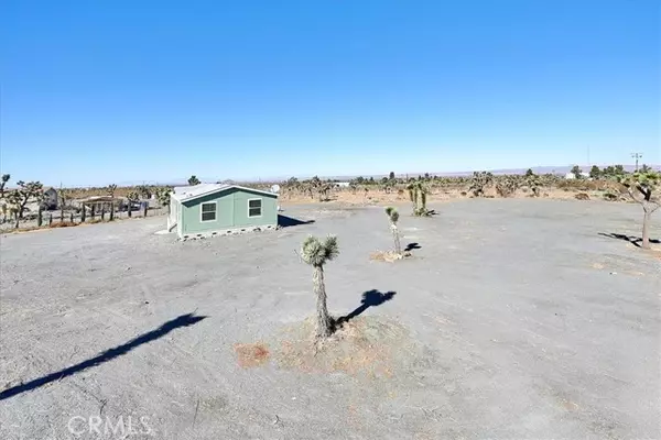 Phelan, CA 92372,2632 Minero CT