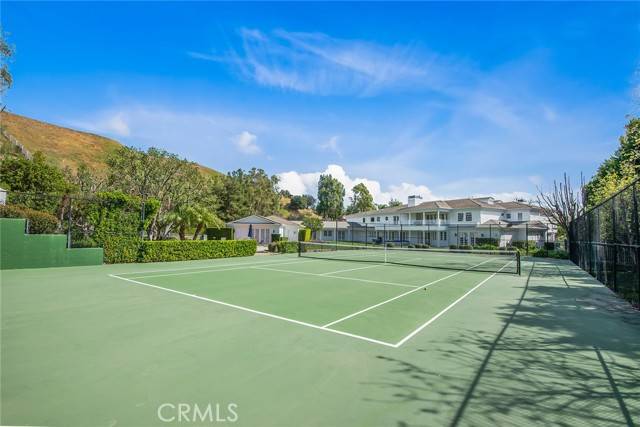 Hidden Hills, CA 91302,25131 BUTTERFIELD RD