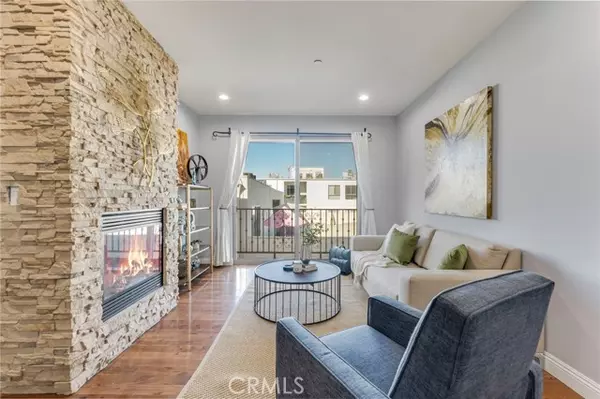 Studio City, CA 91604,4550 Coldwater Canyon AVE 303