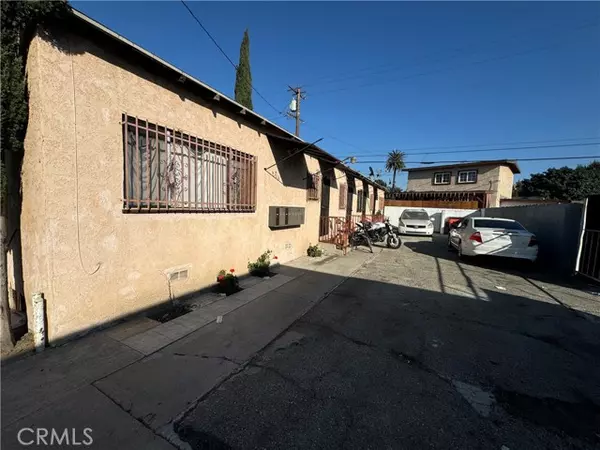12008 Long Beach BLD, Lynwood, CA 90262
