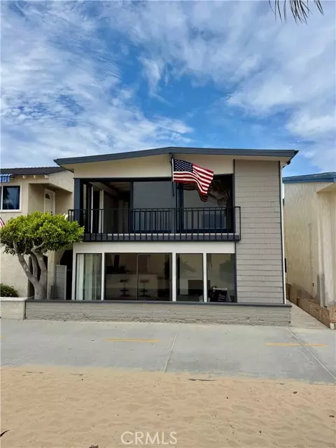 Newport Beach, CA 92663,1510 W Oceanfront
