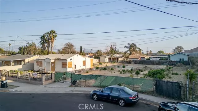 Pacoima, CA 91331,13722 Pierce ST