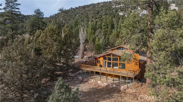 1136 Log LN, Big Bear City, CA 92314