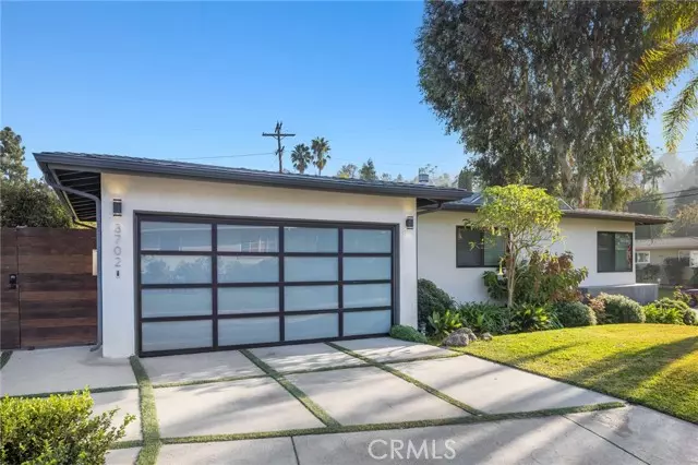 3702 Willowcrest AVE, Studio City, CA 91604