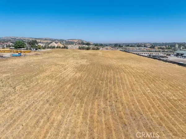 Paso Robles, CA 93446,0 Volpi Ysabel RD