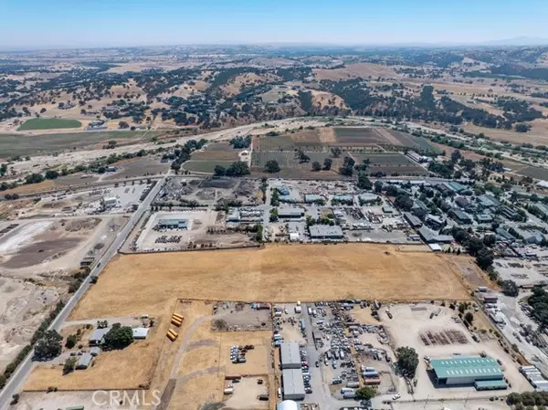 Paso Robles, CA 93446,0 Volpi Ysabel RD