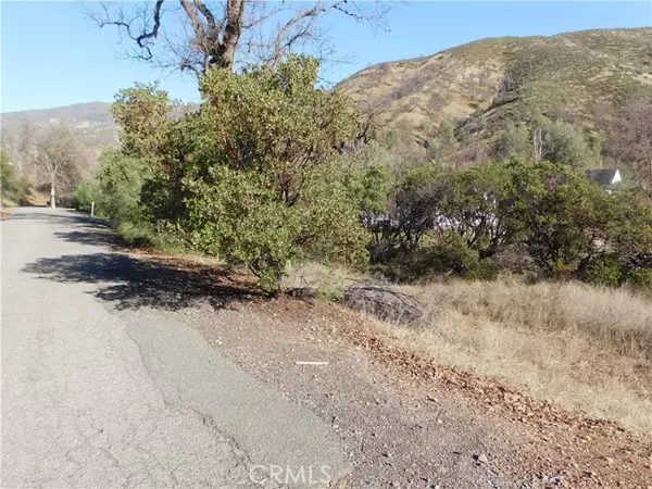 Clearlake Oaks, CA 95423,3660 Spring Valley RD