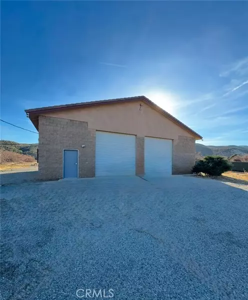 15051 State Highway 173, Hesperia, CA 92345