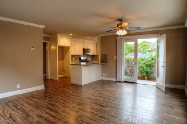 San Clemente, CA 92672,244 Avenida Santa Barbara 3