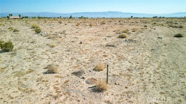 2705 Elsinore AVE, Thermal, CA 92274