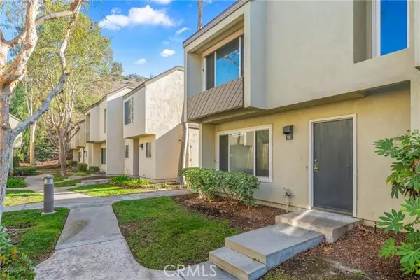 5825 E Creekside AVE 10, Orange, CA 92869