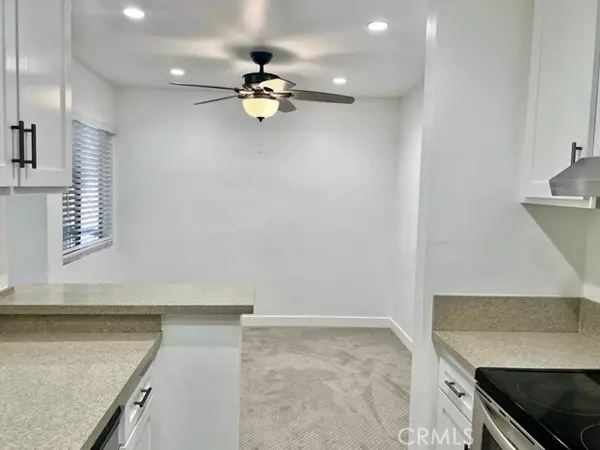 Tarzana, CA 91356,18307 Burbank BLD 66