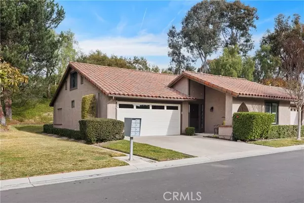 Mission Viejo, CA 92692,23652 Villena