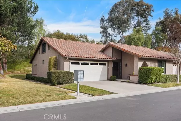 Mission Viejo, CA 92692,23652 Villena