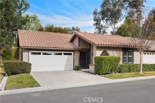 Mission Viejo, CA 92692,23652 Villena