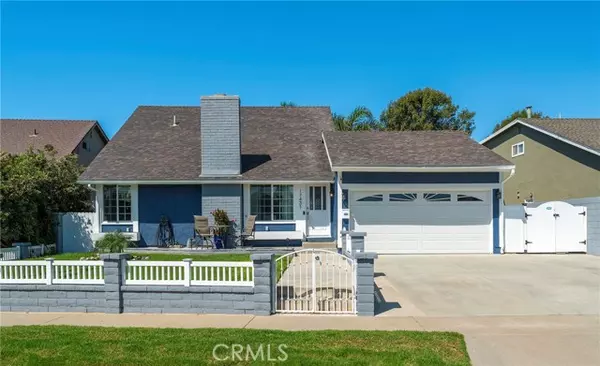 Huntington Beach, CA 92649,17431 Forbes LN