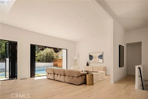 Studio City, CA 91604,3219 Laurel Canyon BLD