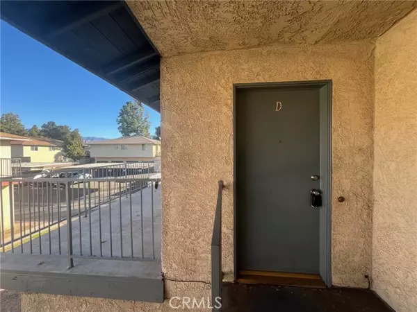 Redlands, CA 92374,1118 Post ST