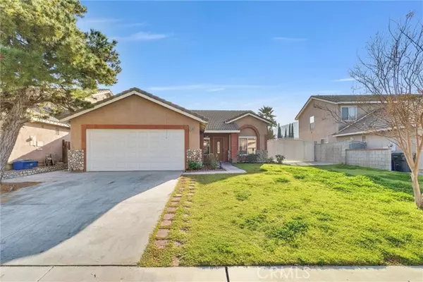 15383 Chaps LN, Fontana, CA 92337