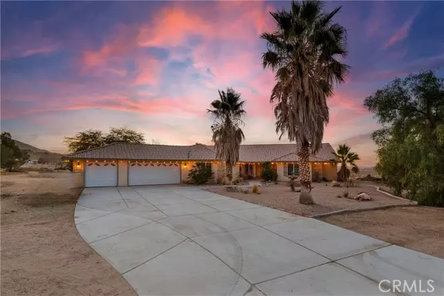 10252 Bella Vista ST, Apple Valley, CA 92308