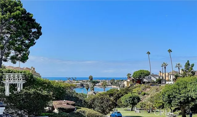 Corona Del Mar, CA 92625,418 Carnation AVE