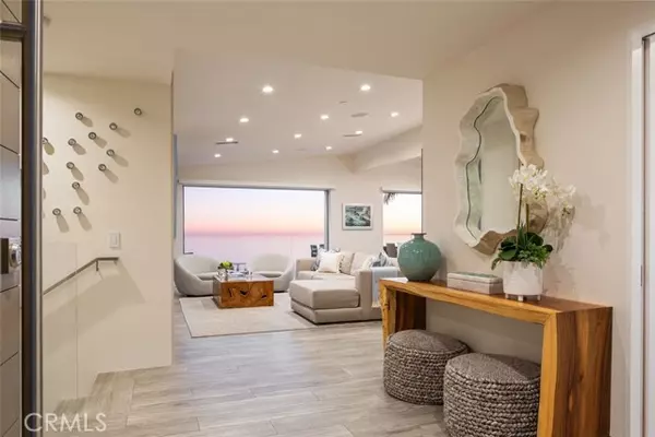 Laguna Beach, CA 92651,1238 Anacapa WAY