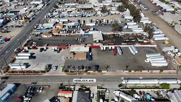 Fontana, CA 92335,15082 Valley BLD