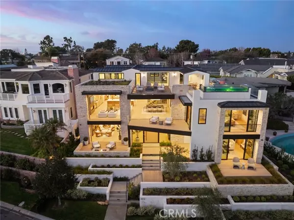 Newport Beach, CA 92663,302 Kings RD