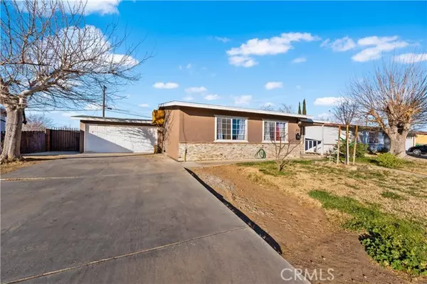 Palmdale, CA 93550,2025 E Avenue Q6