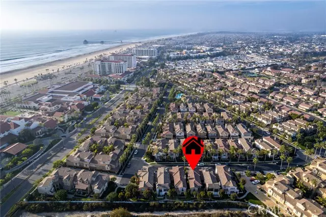 Huntington Beach, CA 92648,21354 Andalucia LN