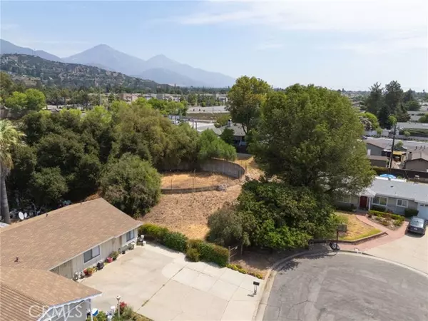 4053 N Towne AVE, Claremont, CA 91711