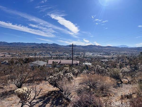 1234 Palo Alto AVE, Yucca Valley, CA 92284