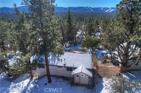 Big Bear City, CA 92314,367 Curly DR