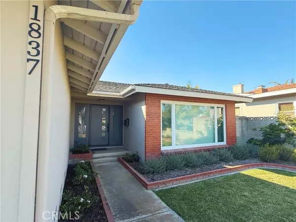 Huntington Beach, CA 92648,1837 Pine ST