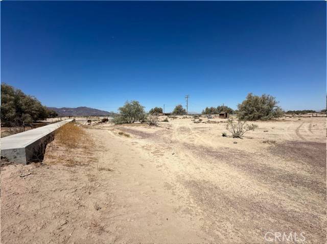 Newberry Springs, CA 92365,30453 Berry RD