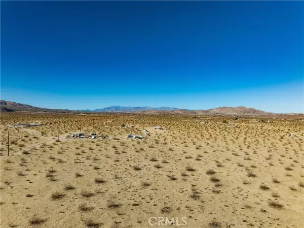 Joshua Tree, CA 92252,20139 Desert Trail DR