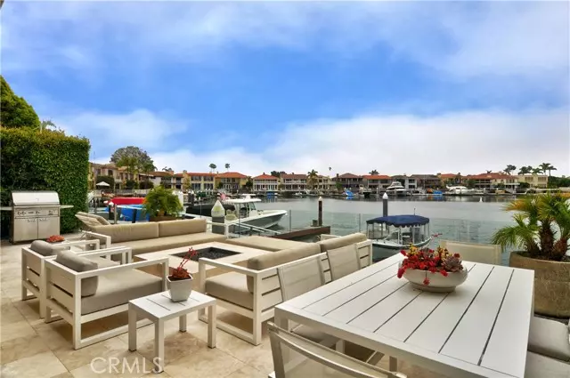 Newport Beach, CA 92660,71 Linda ISLE