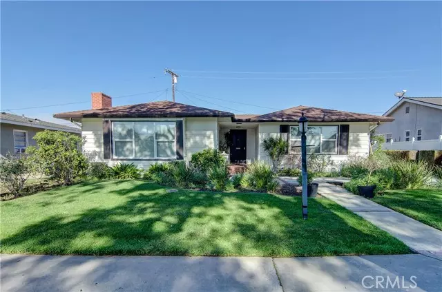 1015 W 18th ST, Santa Ana, CA 92706