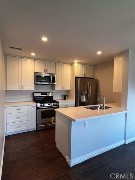 15225 Santa Gertrudes AVE P102, La Mirada, CA 90638