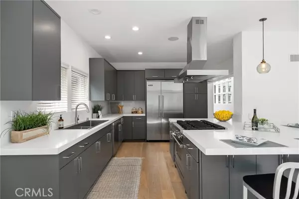 Manhattan Beach, CA 90266,3308 Pacific AVE