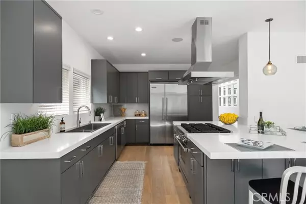 Manhattan Beach, CA 90266,3308 Pacific AVE