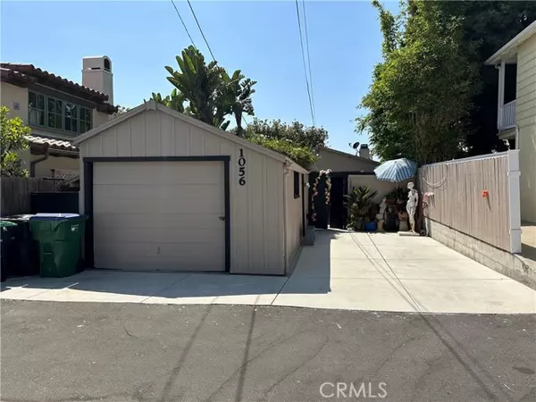 Laguna Beach, CA 92651,1056 Glenneyre ST