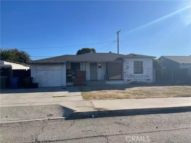 2216 Stanford AVE, Pomona, CA 91766