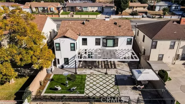 5853 S La Brea AVE, Los Angeles, CA 90056