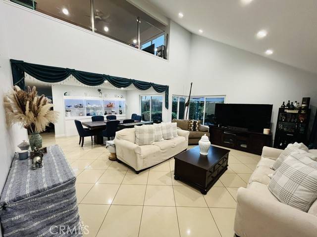 Cerritos, CA 90703,12711 Castleford LN