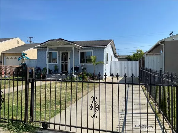 Maywood, CA 90270,3918 E 53rd ST