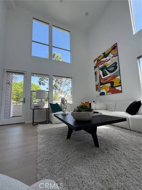 Hawthorne, CA 90250,5550 Boardwalk 102