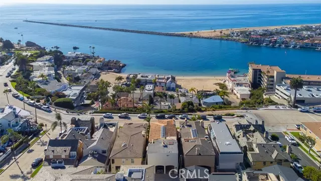 Corona Del Mar, CA 92625,2614 Ocean BLD
