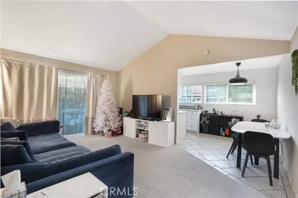 Irvine, CA 92620,208 Springview