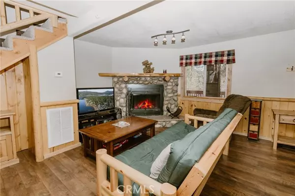 Sugarloaf, CA 92386,844 Victoria